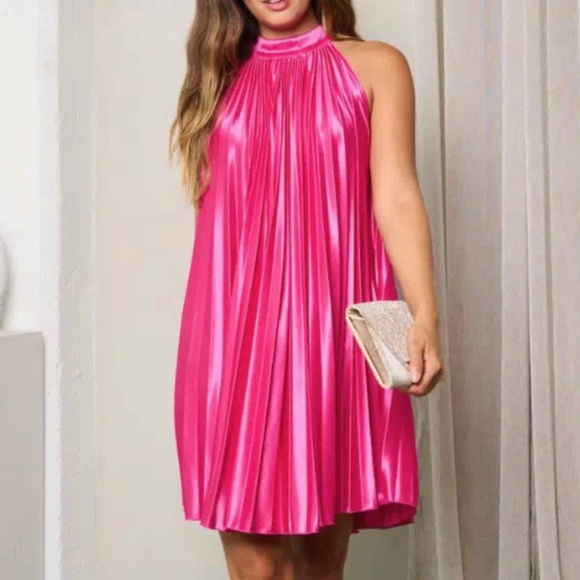 Fuscia dress - Picture 3 of 4